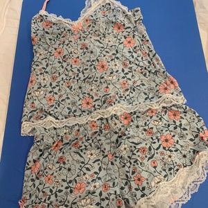 New! Women’s Pajama Set . Small. Lace/Poly/Spandex 2pc. Short/spaghetti strap.